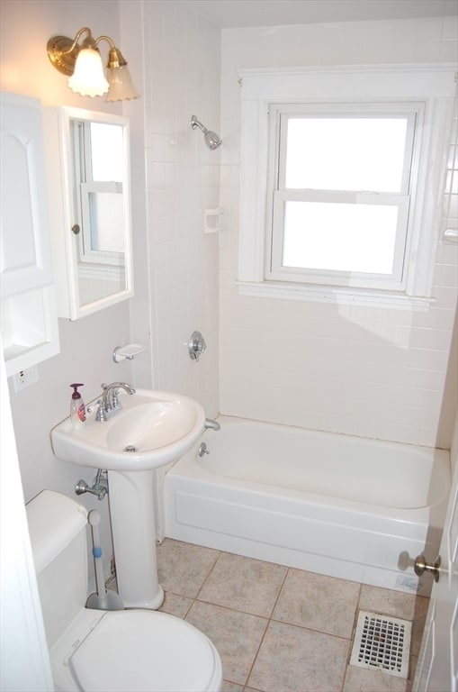 Building Photo - 3 Circular Ave