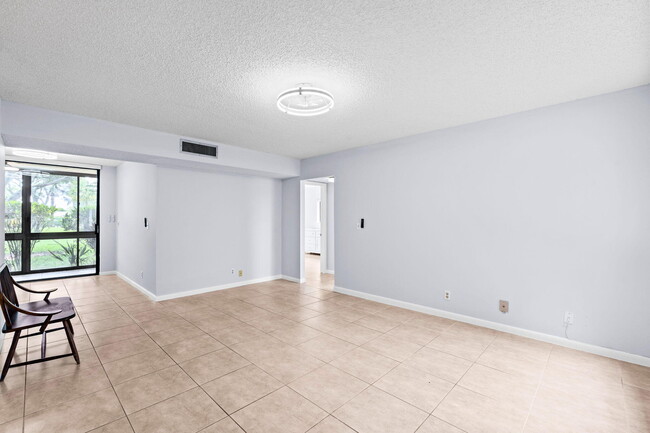 Building Photo - 5310 Las Verdes Cir