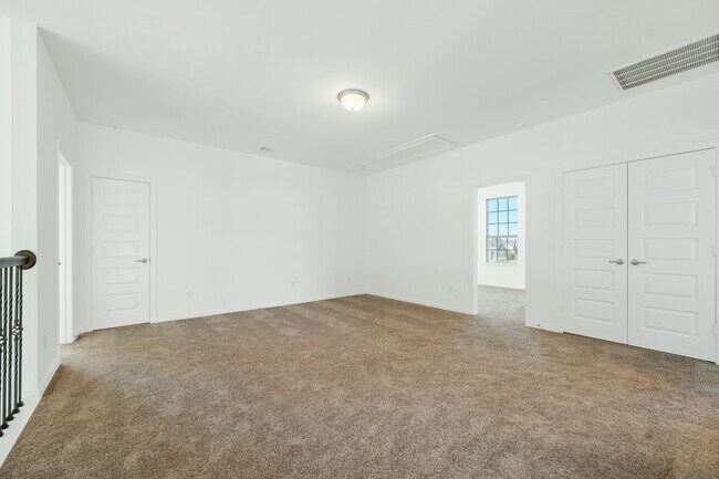 Building Photo - 2060 Terra Rose Dr