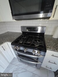 Building Photo - 13071 Cardella Pl