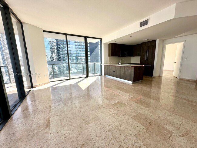 Building Photo - 68 SE 6th St