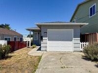 Building Photo - 468 Acacia Ave