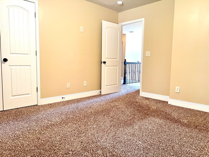 Building Photo - 2742 Misty Ivy Dr