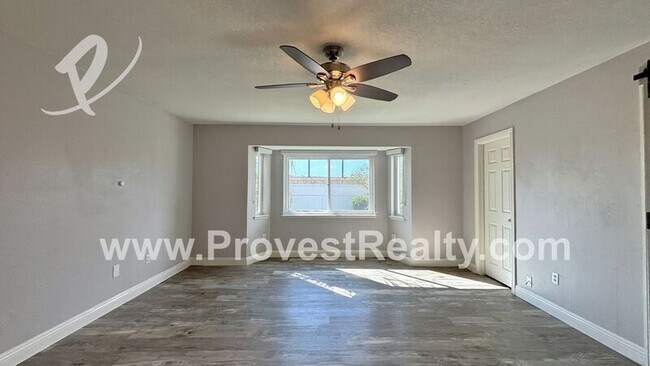 Building Photo - 13930 Hidden Valley Rd