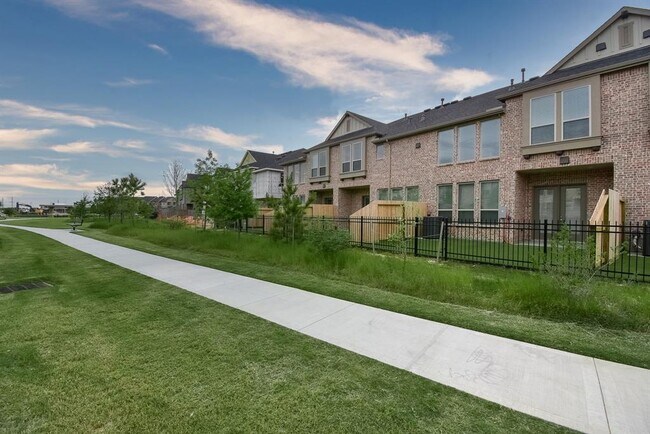 Building Photo - 6507 Bramble Cv Ln
