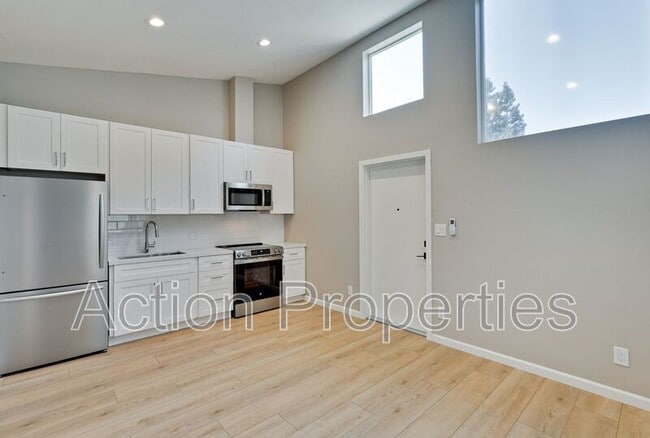 Building Photo - 368 Camille Ct