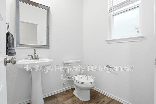 Building Photo - 13250 Hagerd Lp