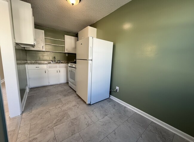 Building Photo - 119 W Madison Ave