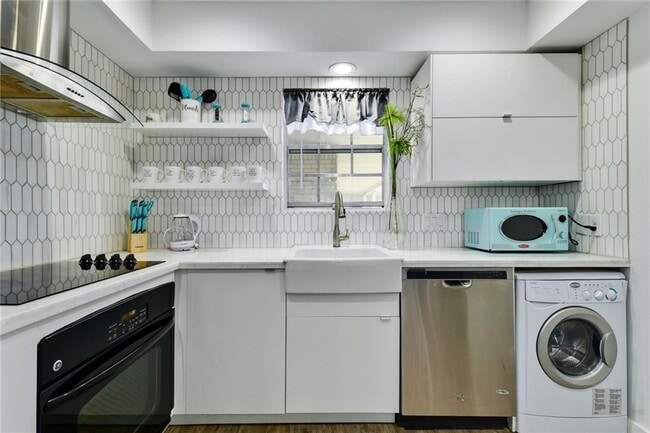 Building Photo - 8730 N Mopac Expy