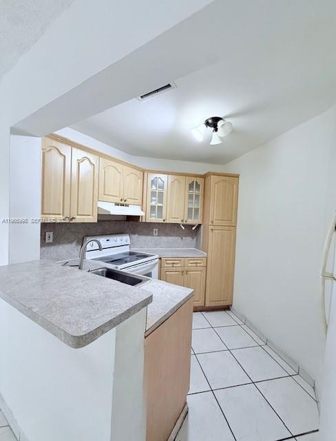 Building Photo - 660 W Park Dr