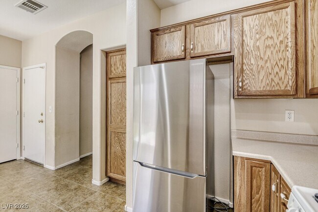 Building Photo - 10230 Lupine Meadow Dr