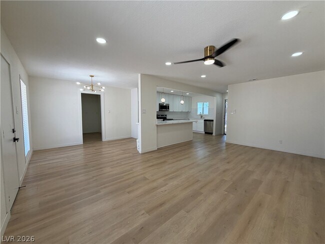 Building Photo - 1317 Pyramid Dr
