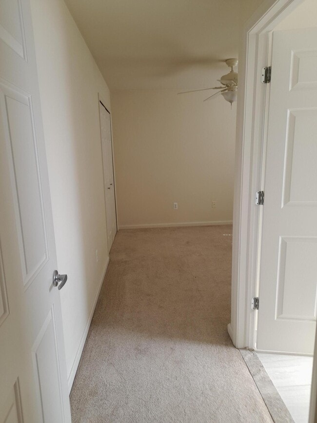 Building Photo - 5812 Acorn Ln