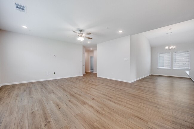 Building Photo - 4013 Bluestem Blvd