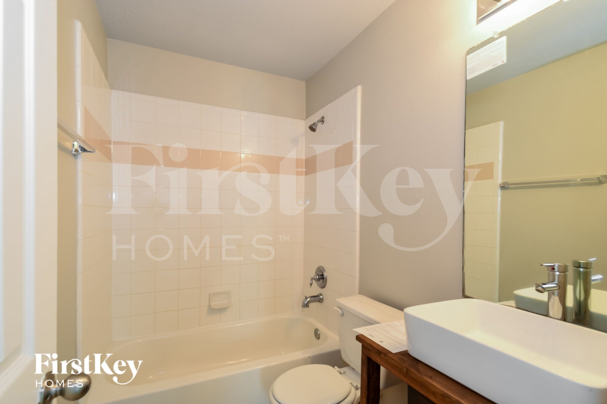 Building Photo - 4814 Emerald Bay Cir