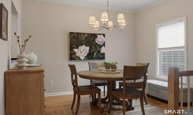 Building Photo - 570 Danbury Rd