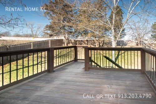 Building Photo - 10186 Haskins-