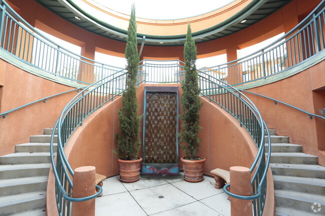 Building Photo - Palo Verde