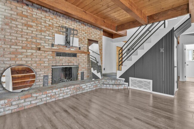 Building Photo - 3/3 HOME available NOW in DESCANSO w/ gara...