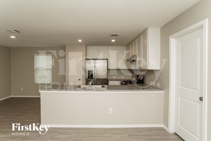 Building Photo - 7262 Plow Run