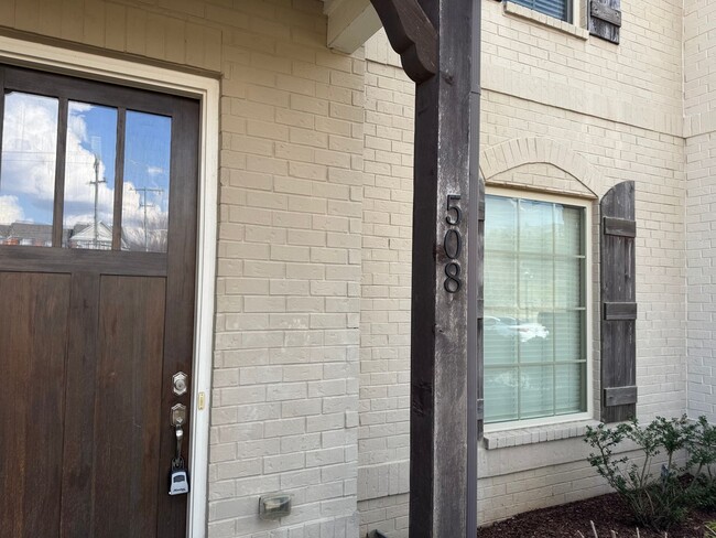 Building Photo - 3 BR Bellevue Townhome in Harpeth Park