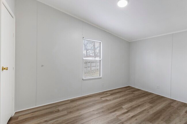 Building Photo - 16509 Brittany Way