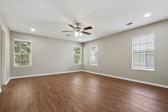 Building Photo - 1598 Esquire Pl NW