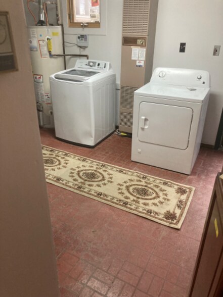 Building Photo - 2760 Eppinger Blvd