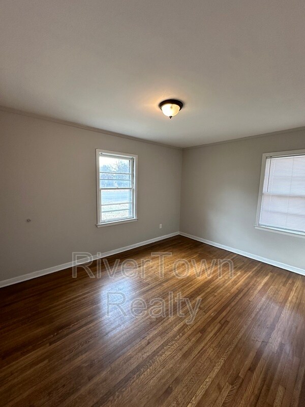 Building Photo - 4672 Willow Rd