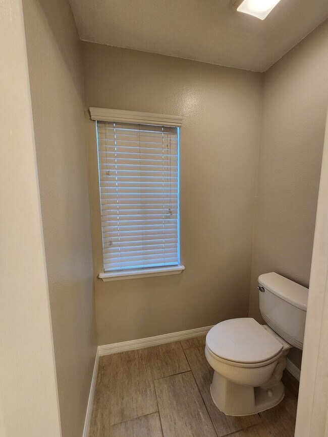 Building Photo - Beautiful LAKE NONA 3 Bedroom, 3 Bathroom ...