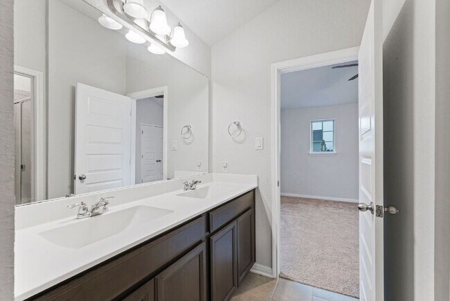 Building Photo - 19322 Amore Bluff