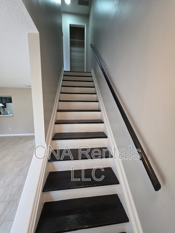 Building Photo - 3505 Ten Oaks Cir