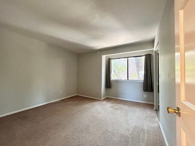 Building Photo - Hidden Gem in Downtown Boulder! 3 Bed 2 Bath Condo Available