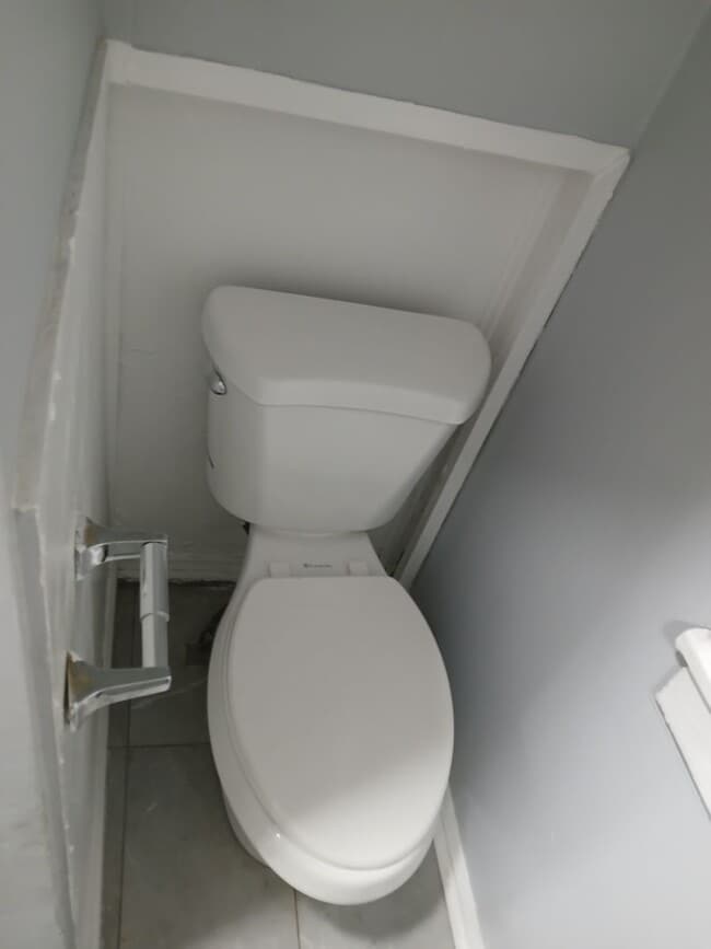 Building Photo - 8 Mangam St