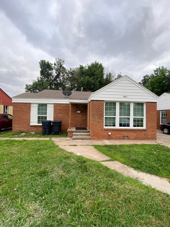 Primary Photo - 3812 NW 16th St