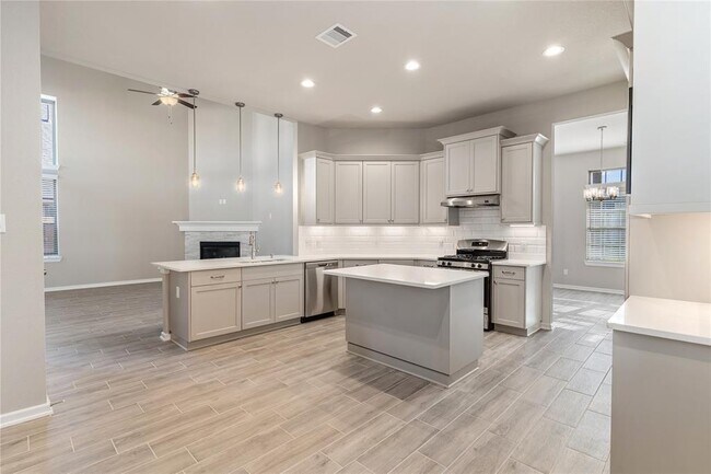 Building Photo - 4207 Maple Glen Dr