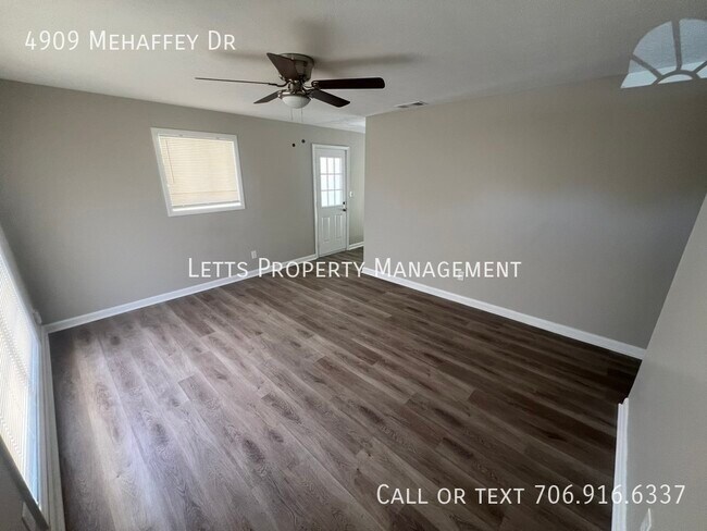 Building Photo - Beautifully remodeled brick ranch with a c...