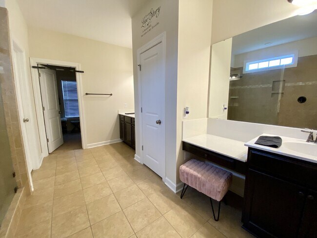 Building Photo - Single Level Lawton Station home for Rent!