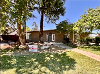 Building Photo - $2,300 Peach & Kings Canyon, 3 Bedroom - S...