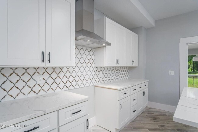 Building Photo - Beautiful 4-Bedroom, 3.5 Bathroom for Rent