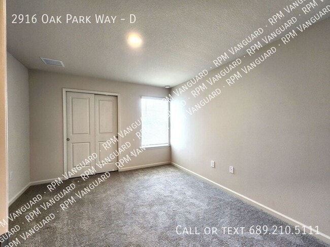 Building Photo - 2916 Oak Park Way