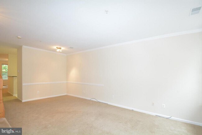 Building Photo - 2665 Manhattan Pl