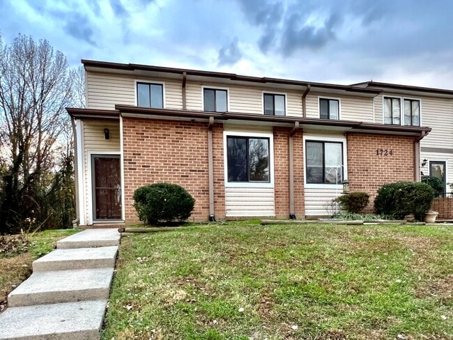 Primary Photo - Great 3Br 2.5 BA Townhome in High Point!
