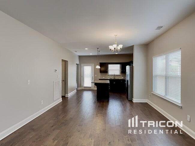 Building Photo - 172 Telavera Dr