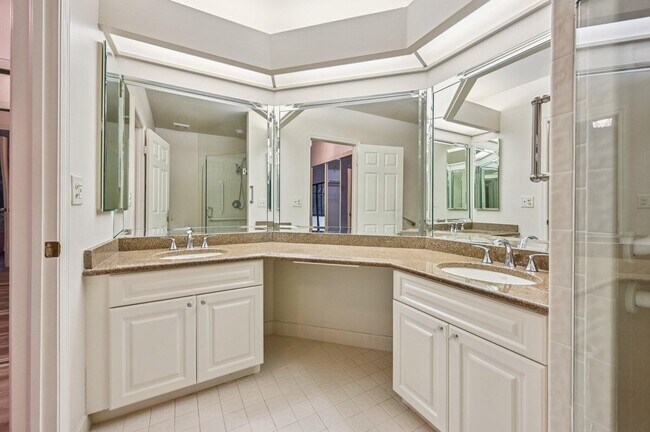 Building Photo - 1103 Duncan Cir