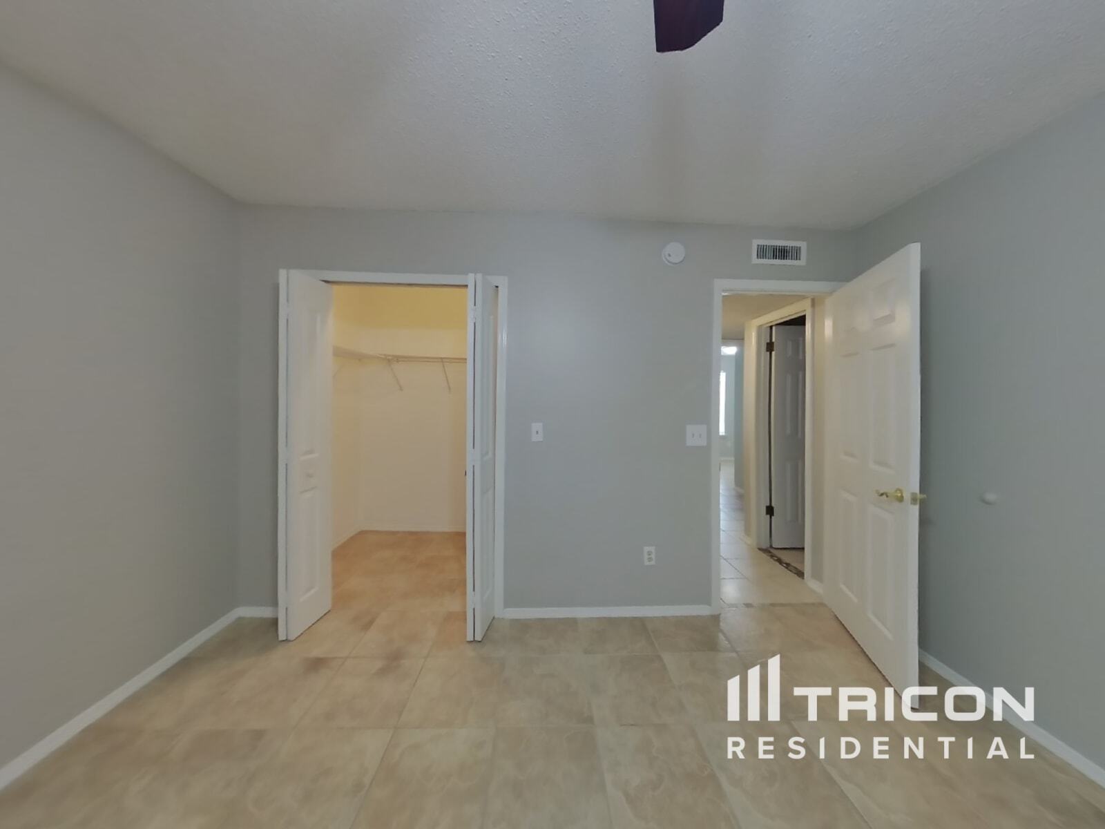 Building Photo - 9574 Villiers Dr N