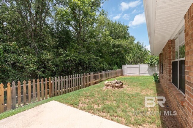 Building Photo - 157 Pemberton Loop