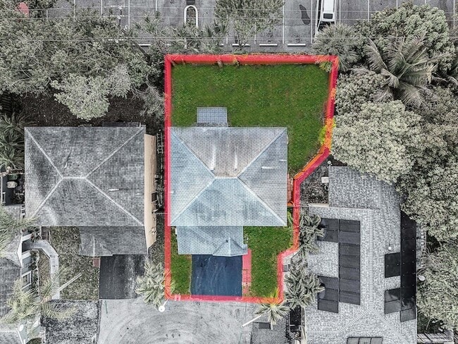 Building Photo - 5789 Woodland Point Dr