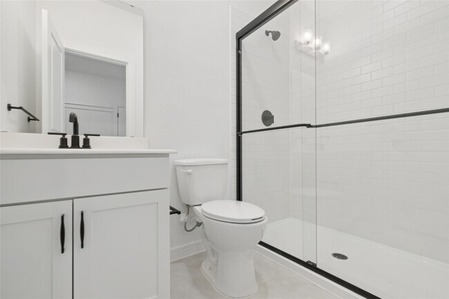 Building Photo - 4727 Bay Vista Dr