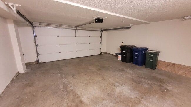 Building Photo - LA JOLLA - La Jolla Village Tennis Club- N...